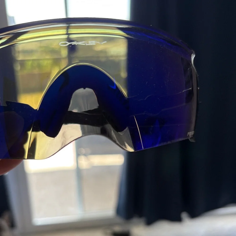 Oakley Kato Vibrant Blue/purplish Goggles with Black Case